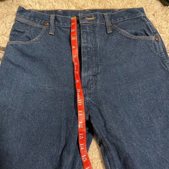 vintage Wrangler high-waisted, cropped, wide leg jeans - size 27/28 - Picture 2 of 4